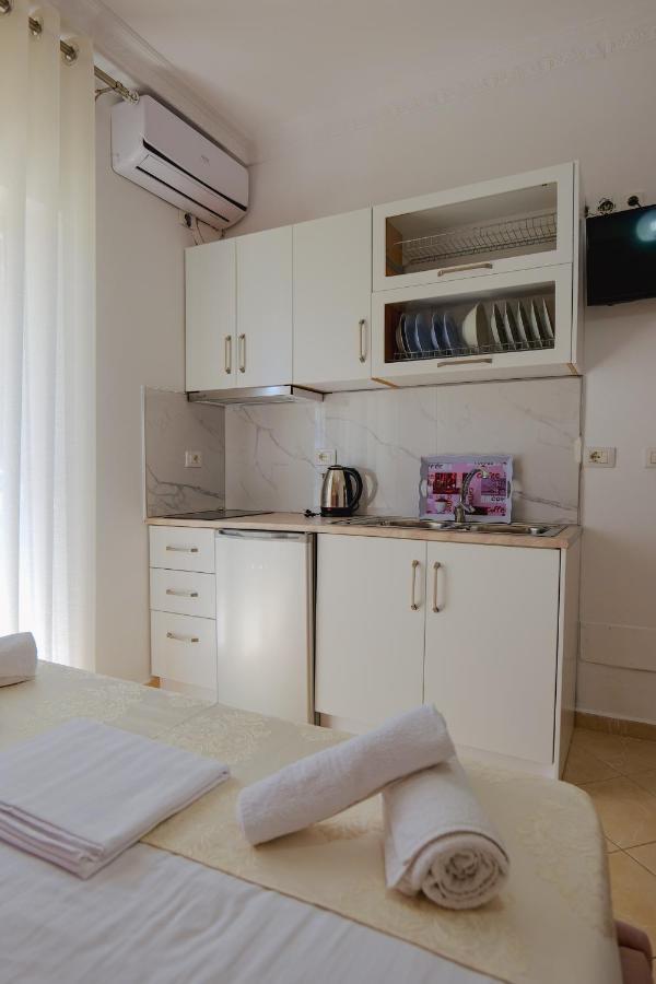 Eleni Guest House Saranda Dış mekan fotoğraf