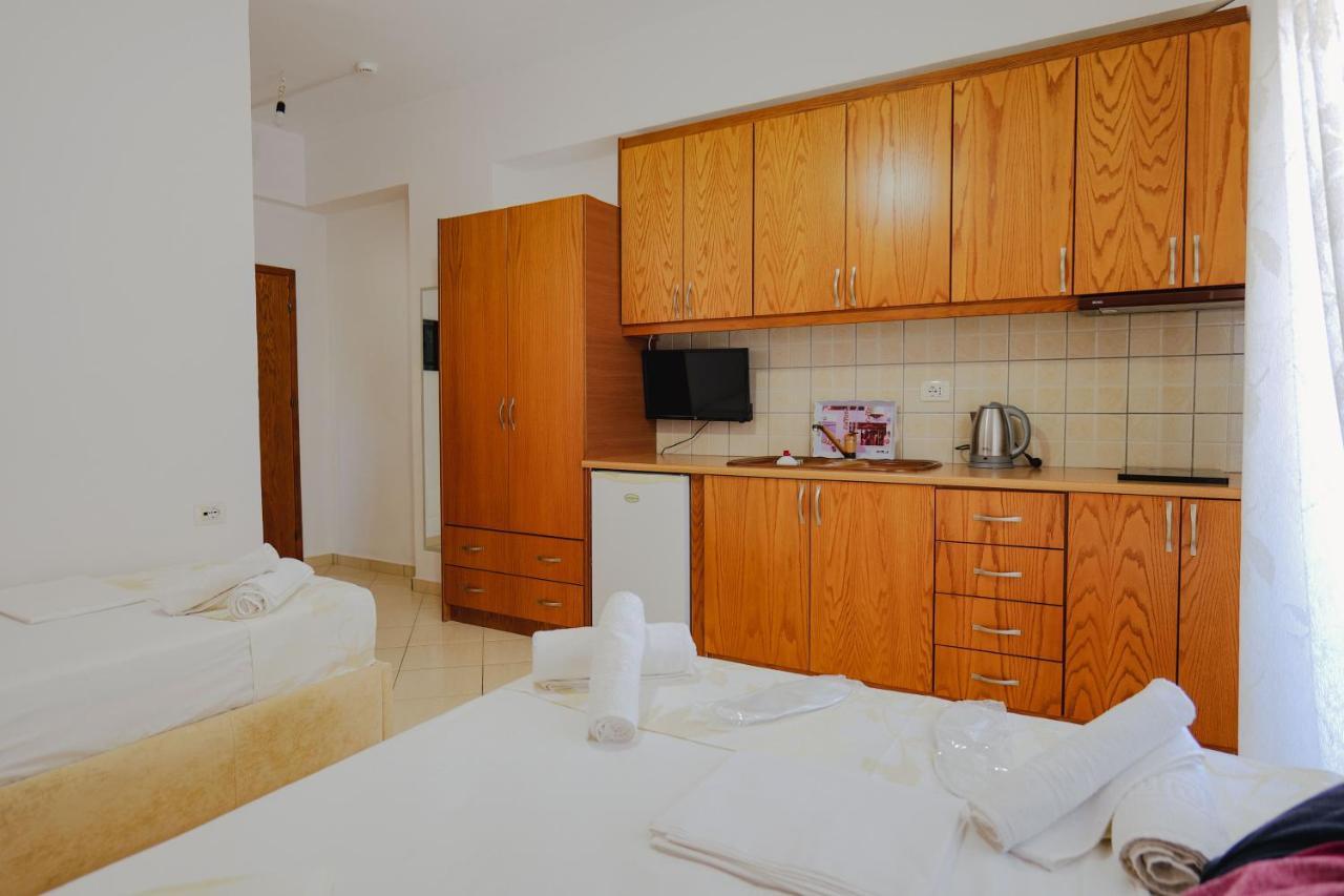 Eleni Guest House Saranda Dış mekan fotoğraf