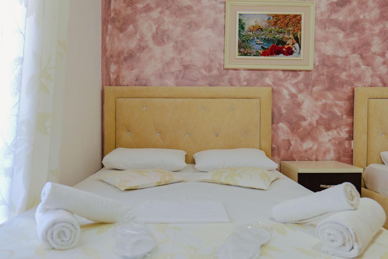 Eleni Guest House Saranda Dış mekan fotoğraf