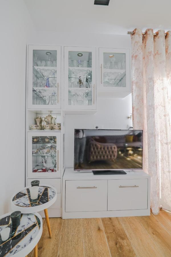 Eleni Guest House Saranda Dış mekan fotoğraf
