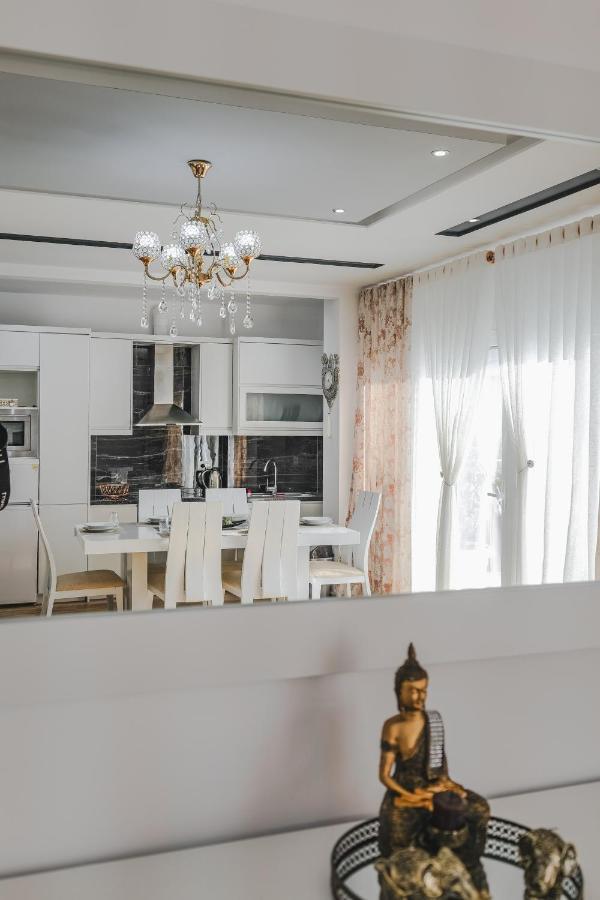 Eleni Guest House Saranda Dış mekan fotoğraf