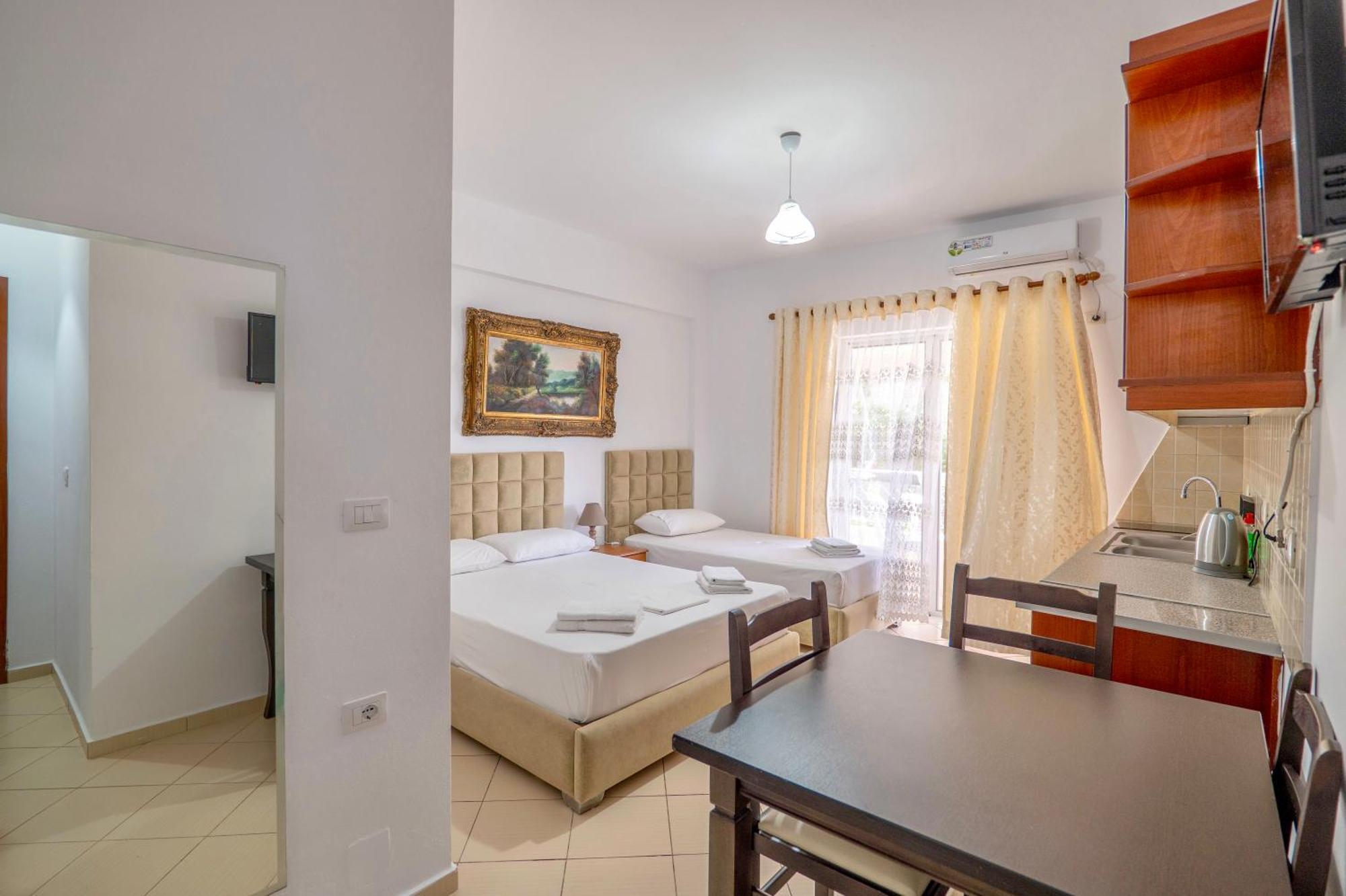 Eleni Guest House Saranda Dış mekan fotoğraf