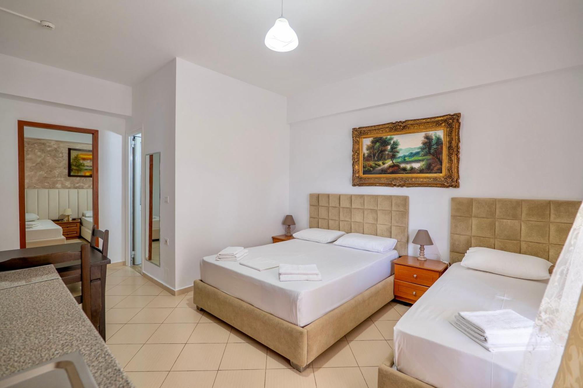 Eleni Guest House Saranda Dış mekan fotoğraf