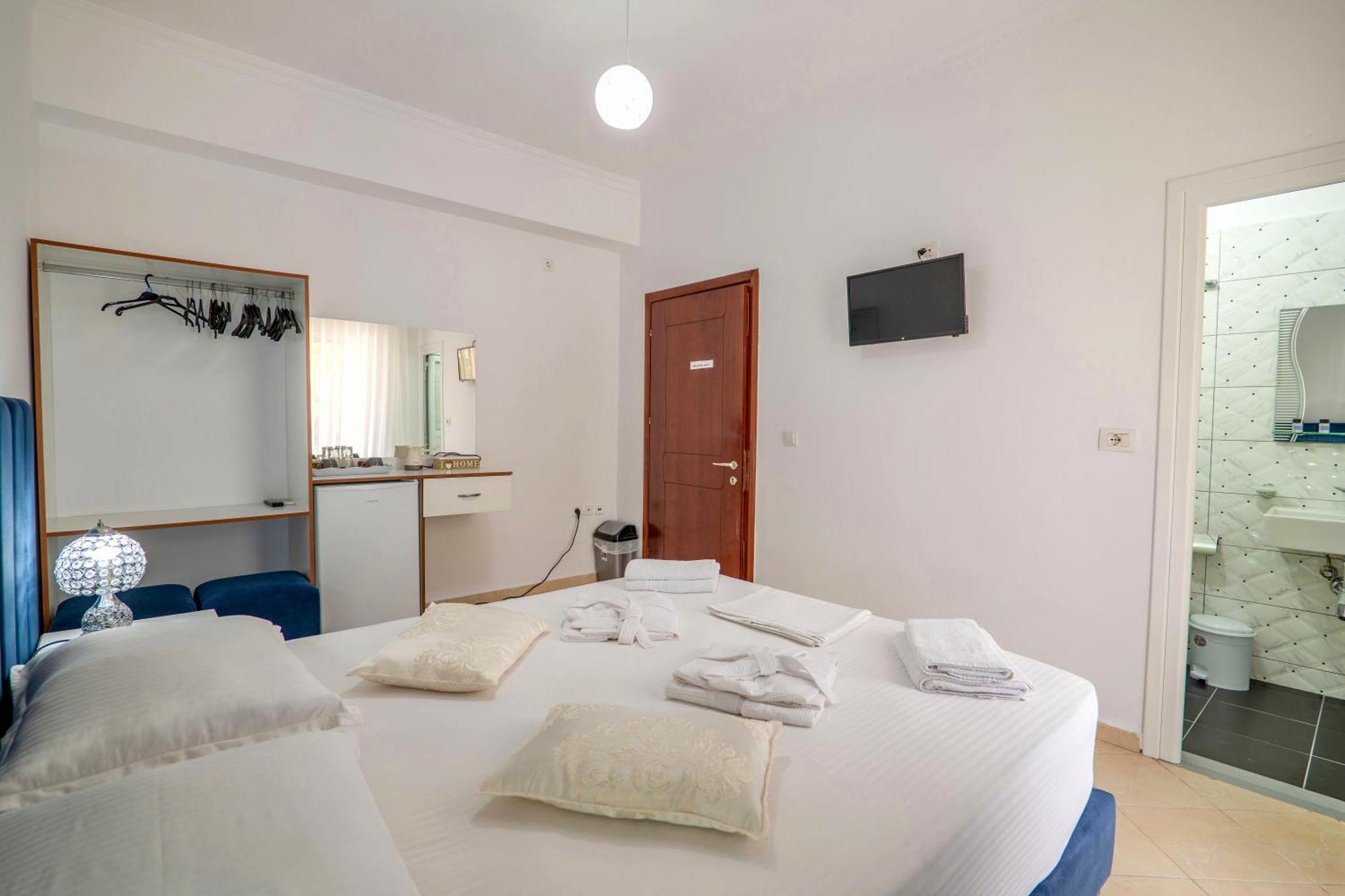 Eleni Guest House Saranda Dış mekan fotoğraf